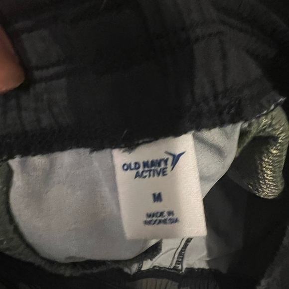 Old navy Athletic shorts - Picture 3 of 3